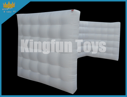 Inflatable wall